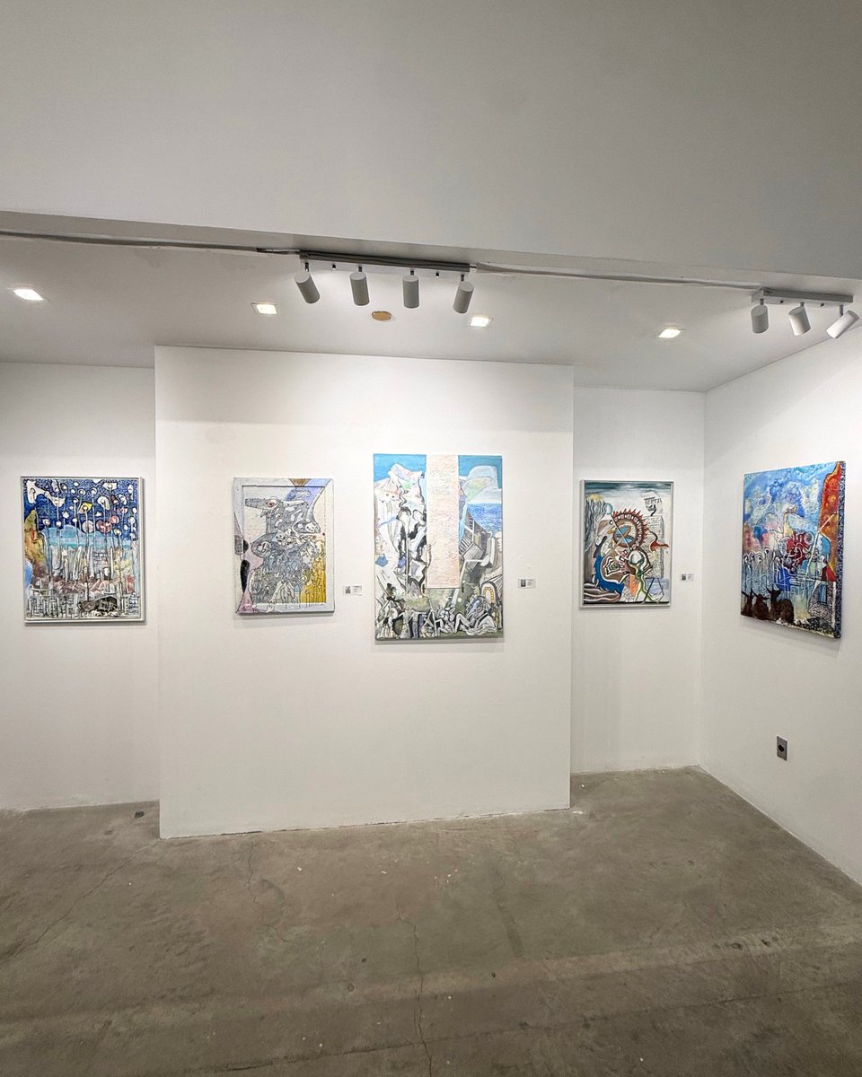 BerniGallery's tweet photo. Thank you to everyone who joined us and experienced this remarkable presentation. It was an honor to share the vision of Franco Manià.💐 #FrancoMania #ManiaUnleashed #AlessandroBerniGallery #SoloExhibition #ContemporaryArt https://t.co/up0ij1BHNo