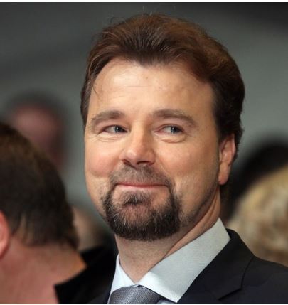 ODLIČNI dr. Jože MOŽINA 🌹 <a href="/JozeMozina/">Jože Možina</a>     na <a href="/PlanetTV/">Planet 18</a>  o lažnem prazniku  NOB  mitologije. Vse pri komunistih je lažno. Ker na RTV SLO  o  resnici tega ne sme govoriti, naj prihalja na Planet TV. 
 HVALA 🌹Luka Svetina <a href="/LukaSvetina/">Luka Svetina</a>   in Uroš Urbanija <a href="/UrosUrbanija/">Uroš Urbanija</a>  🌹 .