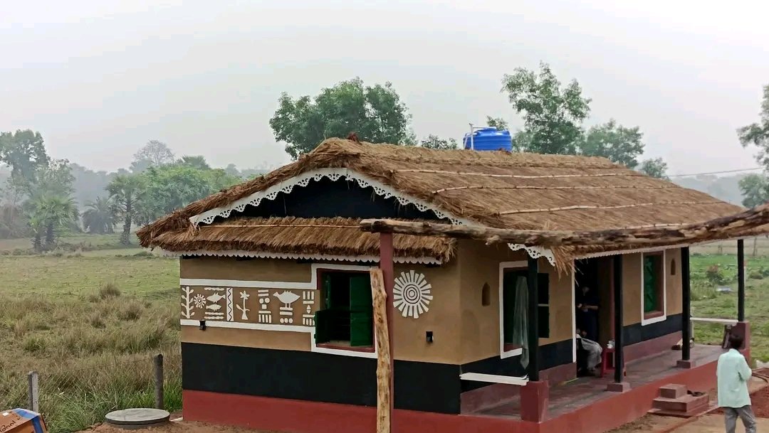 Gramergolpo's tweet image. The Mud-house..in the different time at Kamarpara Bolpur.. Have blessed Tomorrow ..🍁🙏💛🌻🌺
#motivation #light #mudhouse

📷Pic respective owner.
