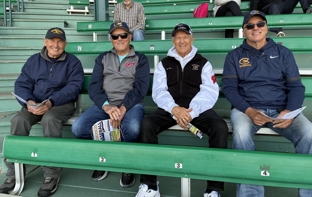 UWEC Baseball tweet media