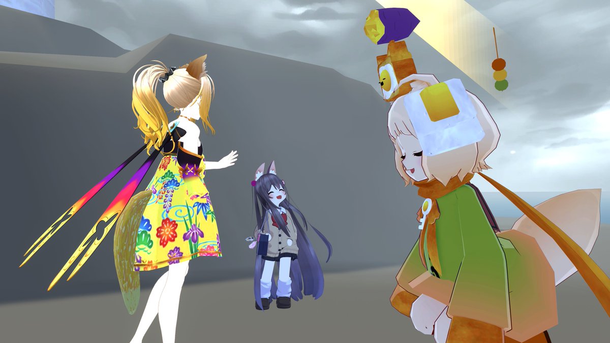 yarrepann's tweet image. きょうの ＃FISH 三つに重なったPOOLで釣る、24時前は皆が集まるインスタンスへ、珍しいカニが釣れた、いろいろ駄弁るのが面白い、中国語でアイスとか、あ茶会リアルの思い出話で盛り上がる🐟