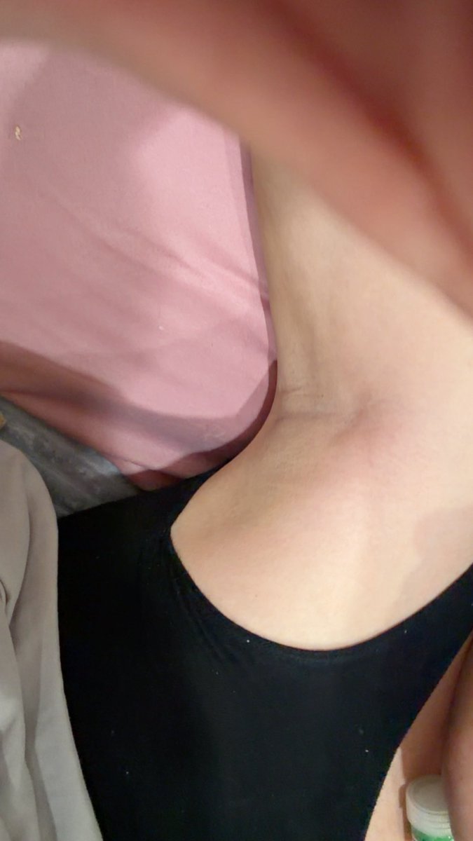 คุณบี (Rosé)🥀 tweet media