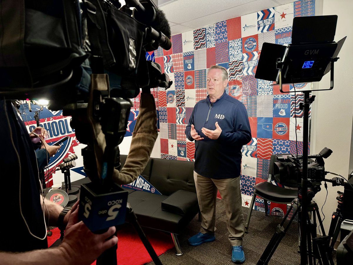 middelnews's tweet photo. 📺 Tune in today at 4 PM on KOCO 5 News! 

Hear @middelsupt share details about our exciting RSC Early On-Boarding Pilot Program with Rose State College, now covering not only tuition, but college fees for our students.

#ChooseMidDel #mdpurpose #onedistrictonefamily https://t.co/uiPSg0kc0C