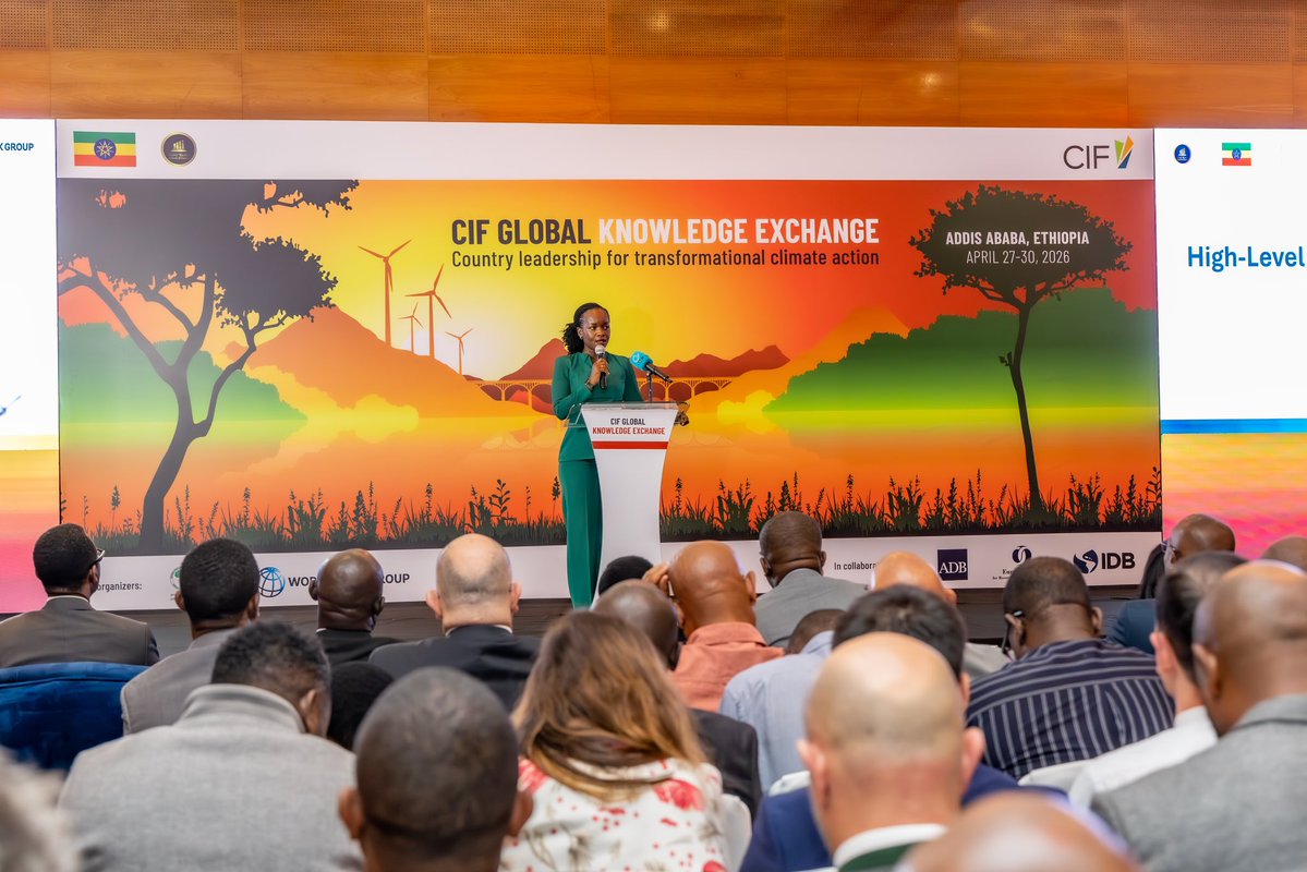 Le Canapé tweet media