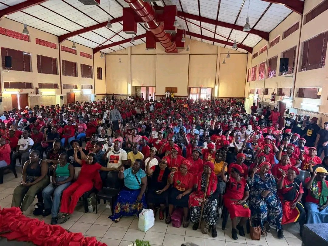 MMxolisii's tweet image. They lied to you and said the EFF is dying. These are 3 different subregions in different provinces.
#RegisterToVoteEFF #VoteEFF #government