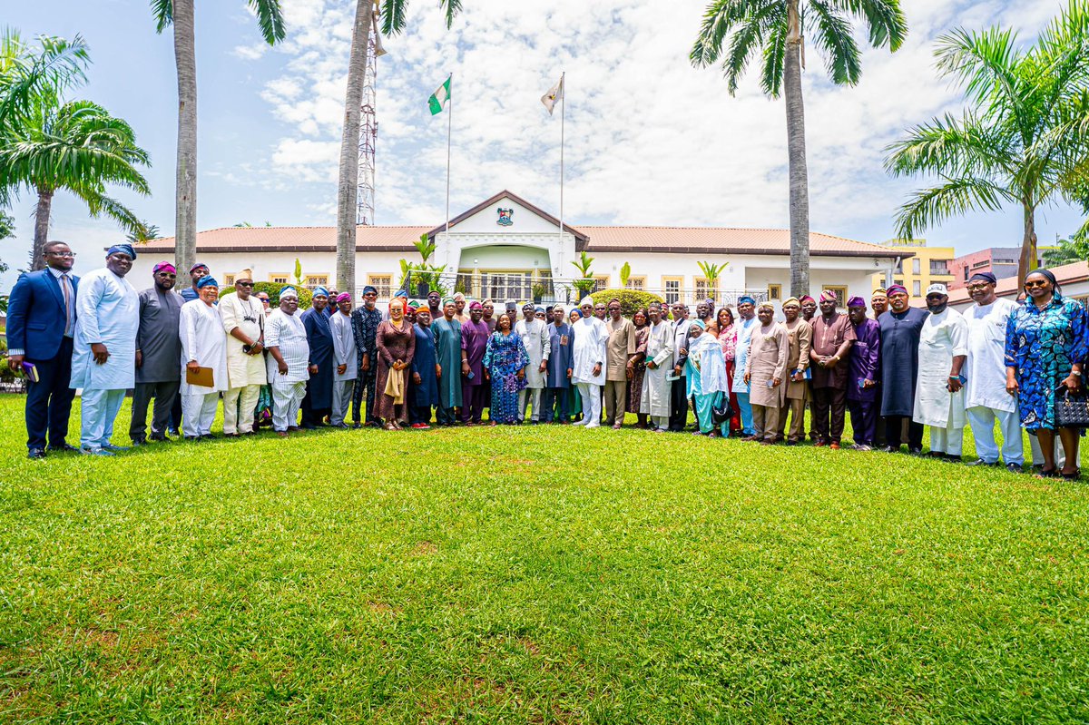 Babajide Sanwo-Olu tweet media