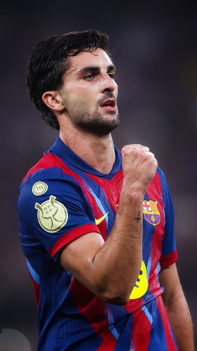 TheSharkFT7's tweet photo. - futbolista, delantero del FC Barcelona.
- 🇪🇸, 26 años.
- Heterosexual.
- Selectivo, no personajes 2D.

¿Te apetece conocerme?
#fake #sexrol #freerol https://t.co/dxwr8C1Brm