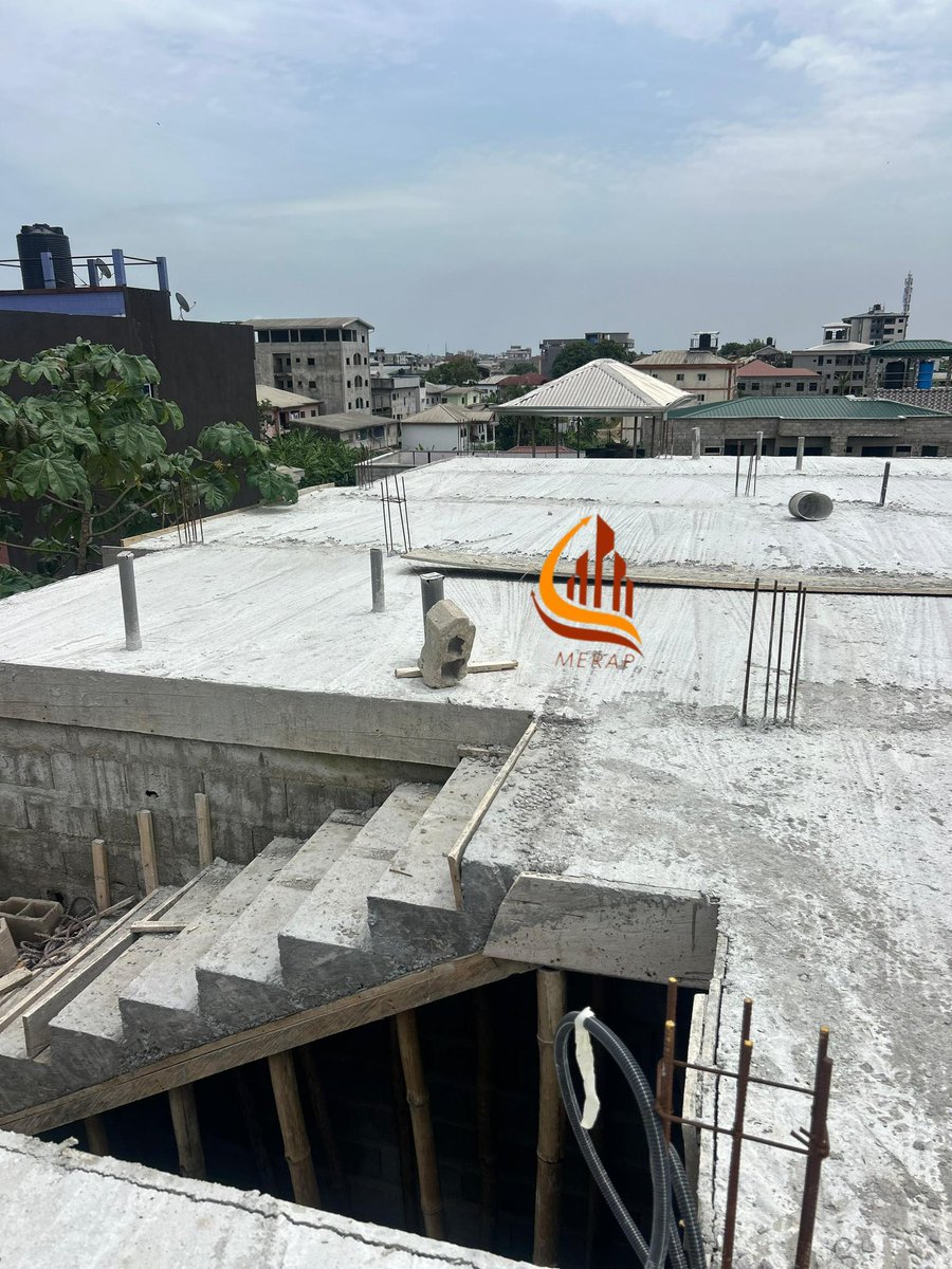 Merap_sarl's tweet photo. Découvrez l’avancement de notre chantier R+3 à Douala… 🏗️

Chez MERAP SARL, chaque étape est une promesse tenue.
Du gros œuvre solidement exécuté aux premiers travaux de second œuvre déjà en cours, notre équipe avance avec rigueur, précision et respect des délais. https://t.co/PIeE0b5aBf