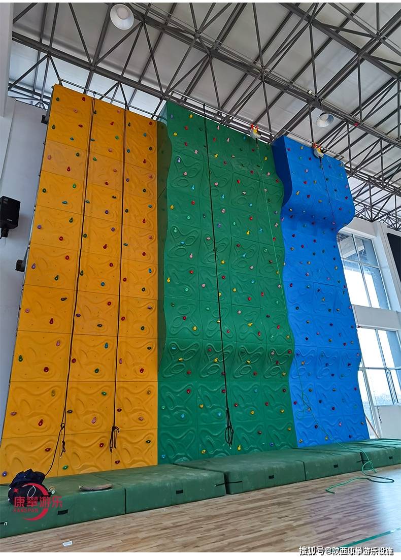 MelissaFollower's tweet image. "Stepped out of my comfort zone—scaled that 10m wall! ♂ Every shaky grip u0026 deep breath led to this view. Progress u003e perfection. What’s your next 'I can’t' to turn into 'I DID'  #ChallengeAccepted #Breakthrough"