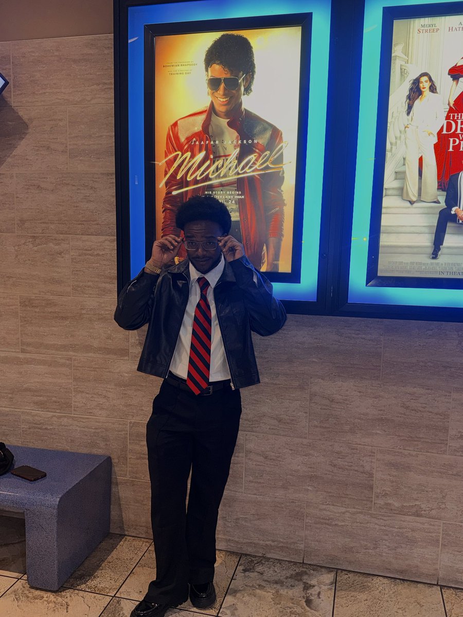 Money_Man_Marii's tweet image. Couldn’t go see my 🐐 without putting it on 🥶 #detroit #michael