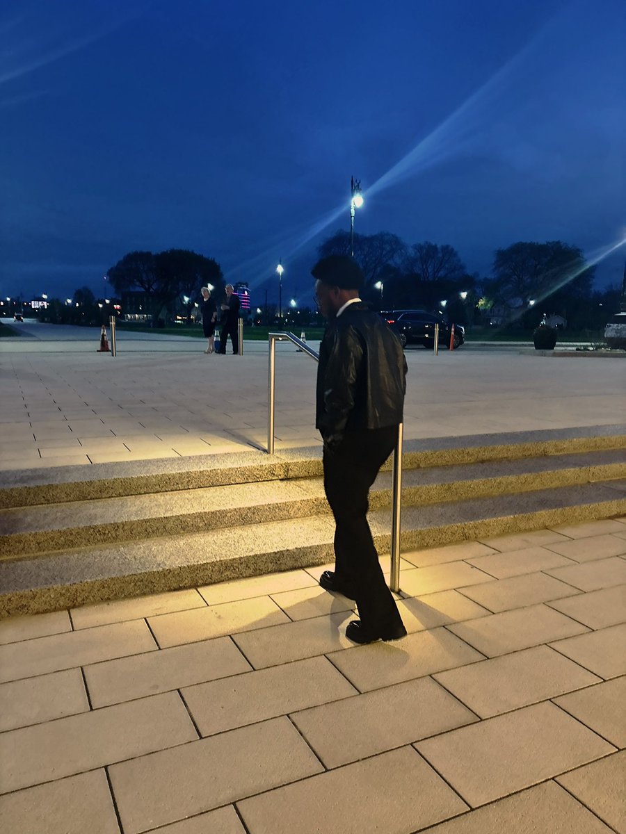 Money_Man_Marii's tweet image. Couldn’t go see my 🐐 without putting it on 🥶 #detroit #michael