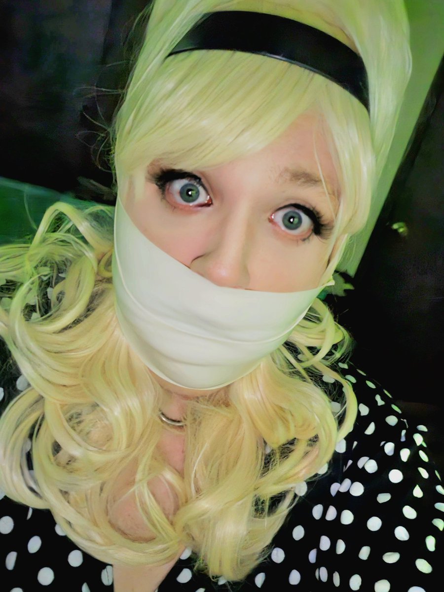 SissyBunnii🏳️‍⚧️🐇👠🔑 tweet media