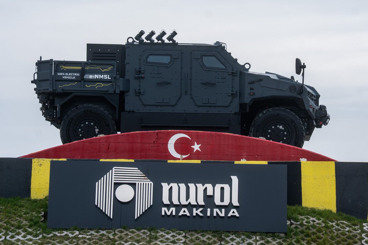 trthaber's tweet photo. 🇹🇷Türk zırhlılarının başarısı elektrikli araca taşınıyor.

Elektrikli araç teknolojisini askeri alana taşıyan eNMS-L'in yıl sonunda göreve hazır olması bekleniyor.

Araç düşük termal iz ve çevre dostu yapısıyla geleceğin askeri araçlarına örnek oluyor.

https://t.co/9mwIhpgo8S