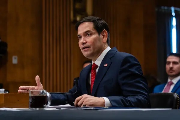 🇺🇸🇮🇷 Rubio just explained why Iran is at the table and why it might not matter.

Inflation, drought, payroll crises, a flattened economy, and sanctions squeezing from every direction.

"I think they are serious about getting themselves out of the mess that they're in."

But the