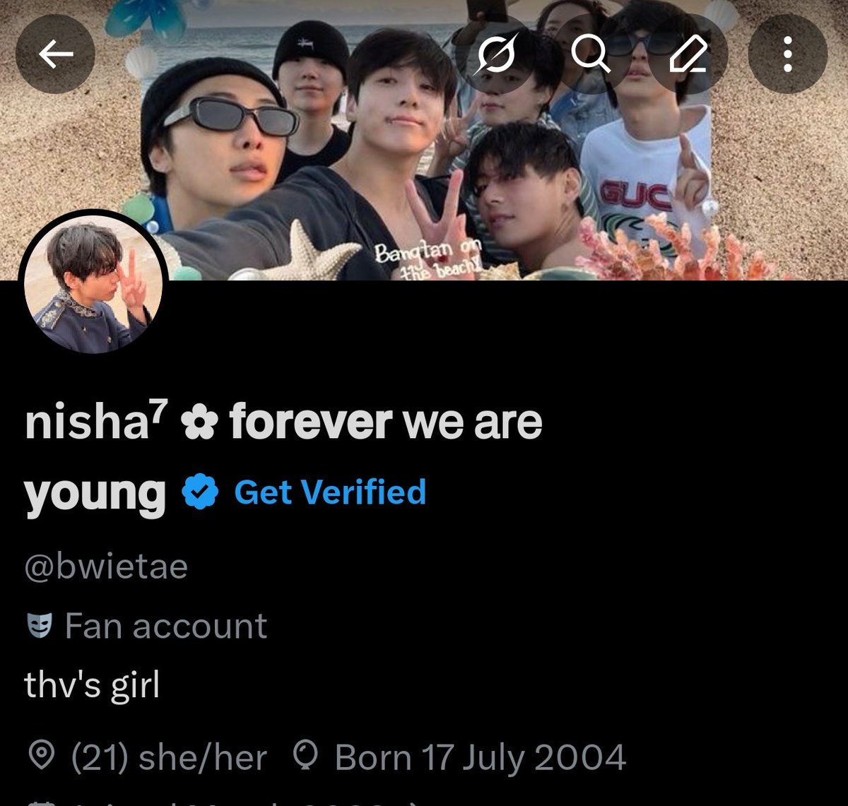 bwietae's tweet image. would you be my friend? :3 
—profile
—lock screen 
—last song you listen to
—first pinterest pic