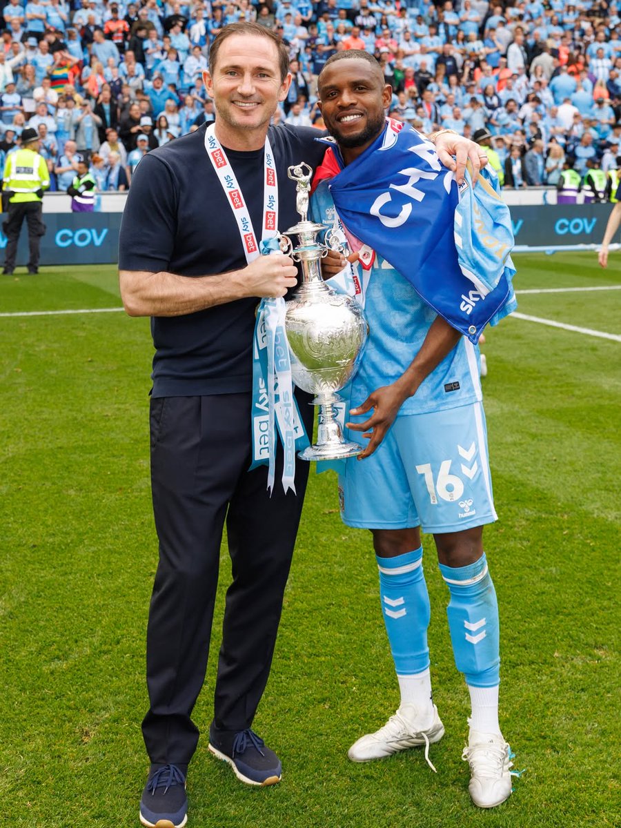 Champions 🏆 

Frank Lampard 🫱🏻‍🫲🏽 Frank Onyeka