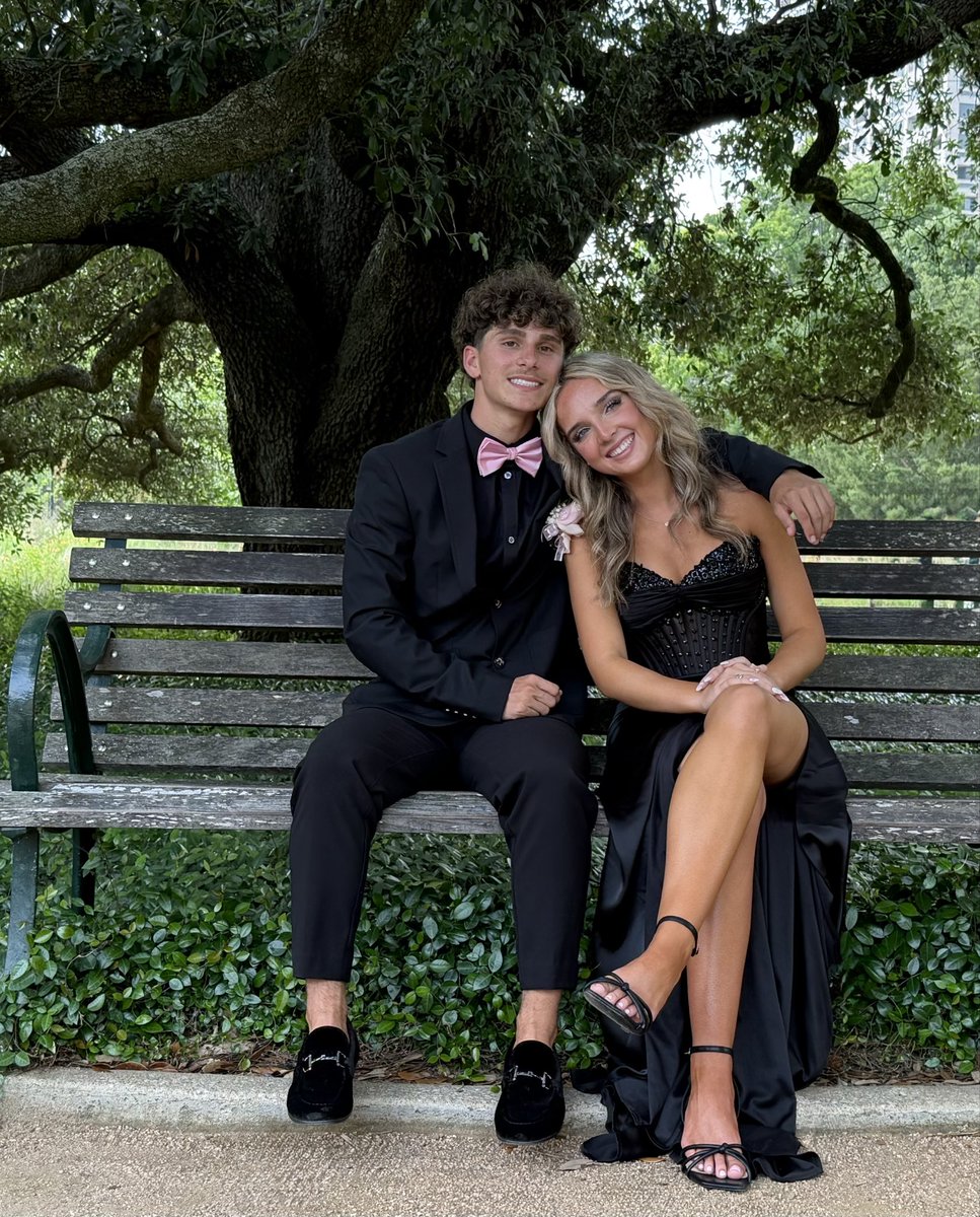 BoetaKevin's tweet photo. My how they grow up quick. My son Jacob with his girlfriend Makayla before her senior prom. https://t.co/QZst7lKLvF