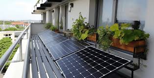 arbolurbano's tweet image. ¡La energía solar "enchufable" es la nueva tendencia!

Paneles para balcones y jardines que no requieren permiso de la NASA para instalarse. Democratizar el sol es la mejor forma de rebelarse contra la factura de la luz.

#eco #noticias