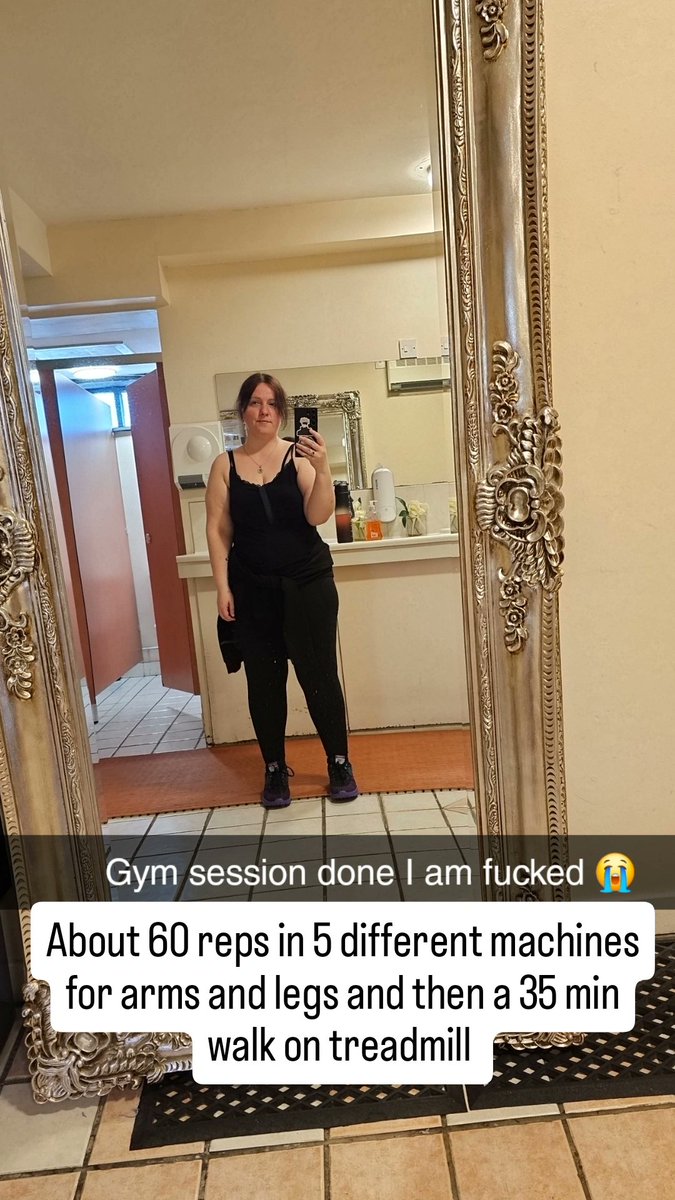 RayRay1463ttv's tweet image. Good day at the gym and then got my hair dyed 💜💜💜 

#hair #gym