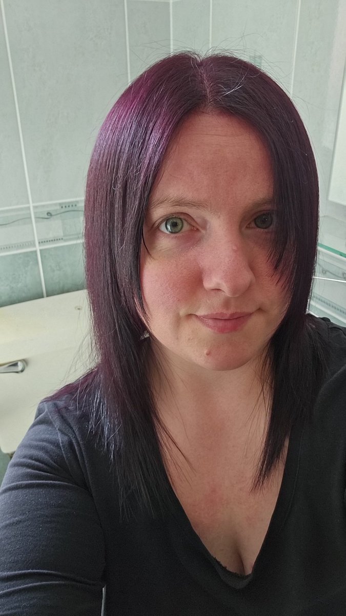 RayRay1463ttv's tweet image. Good day at the gym and then got my hair dyed 💜💜💜 

#hair #gym