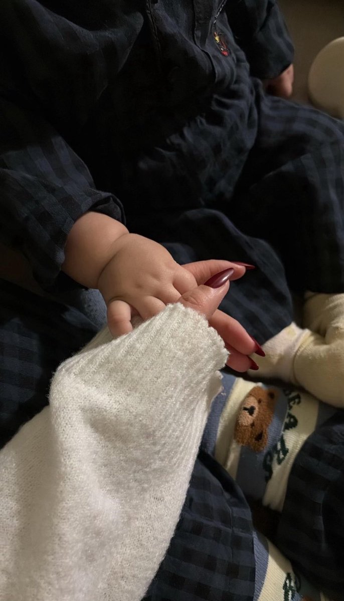 آمنه tweet media