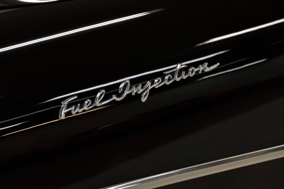 Mecum Auctions tweet media