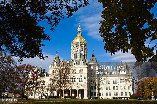 HIVHep's tweet image. We asked @MattRitterCT #SenLooney @SenMarthaMarx to not allow barriers to lifesaving #HIV treatments in @HUSKYHealthCT and to prohibit the use of discriminatory #QALYs in drug reviews: bit.ly/4ve6ZIp