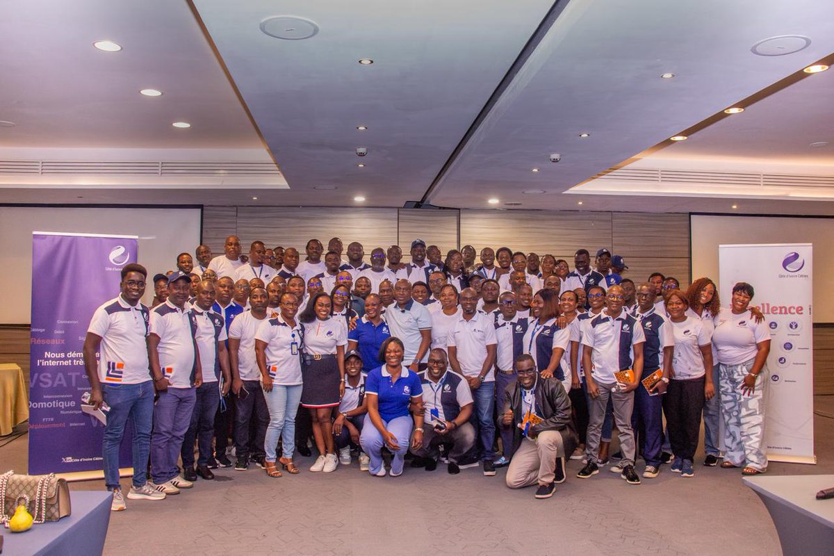 CICables's tweet image. Le DG @KONEKOLO a réuni les managers de @CICables ce 25 avril 2026 autour d’un objectif clé : bâtir une culture d’excellence durable.
Un moment fort pour aligner les équipes, renforcer la cohésion et booster la performance collective.

#Leadership #Excellence #Management