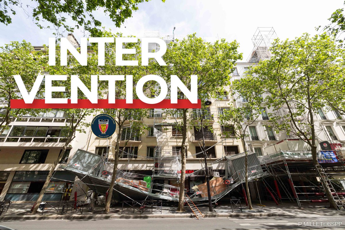 PompiersParis's tweet image. 🚨[#Intervention] Ce lundi 27 avril 2026, vers 10h50, les sapeurs-pompiers de Paris sont intervenus suite à l'affaissement d'un échafaudage à Paris (7).

⛑️ La structure, installée au rez-de-chaussée, s’élevait jusqu’au 6ᵉ étage. Vingt personnes avaient trouvé refuge à