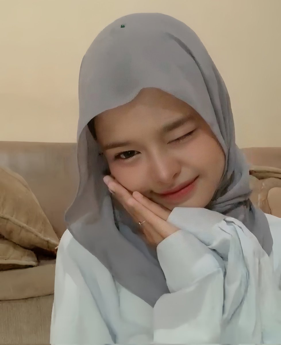 Piwnhaa🦪 tweet media