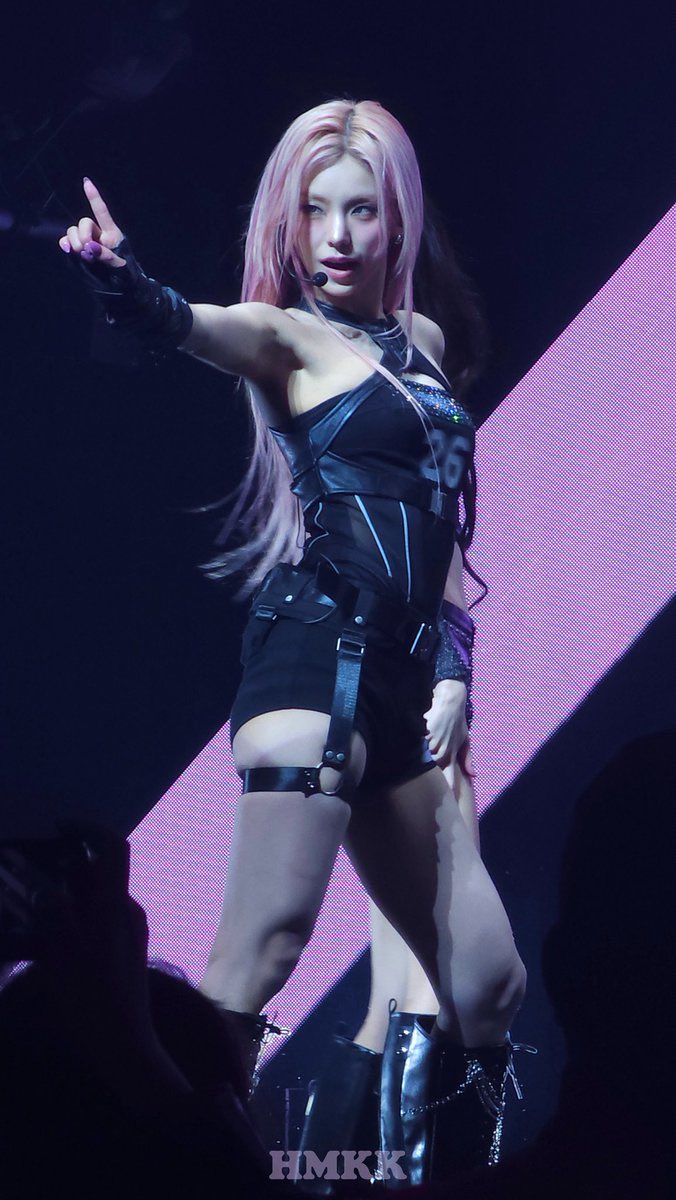 Chwyyy, what’s your motto? tweet media