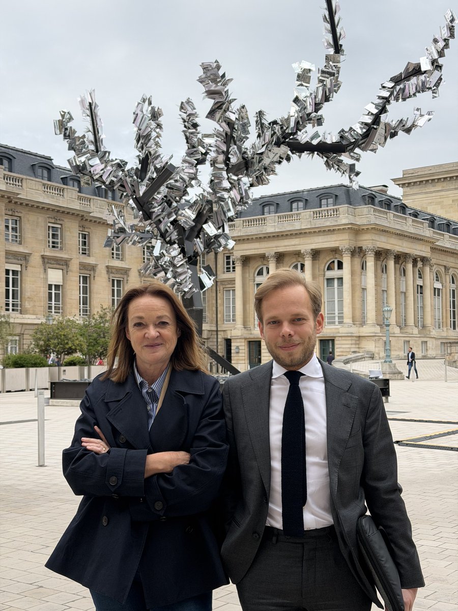 Parmentier_RN's tweet image. Bravo Charles Alloncle pour la publication des travaux de notre commission d’enquête ! Le rapport a été voté et c’est une victoire,compte tenu du parcours du combattant que cela a représenté face à ceux qui ont tout fait pour l’enterrer.Les Français ont le droit de savoir !