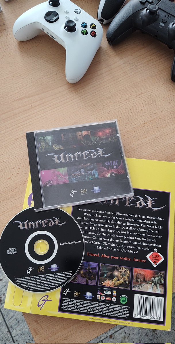 Tom_ZR_Race's tweet image. Another gem I picked up Saturday - the original version of Unreal - a genre defining FPS from 1998

It's amazing to play still today 😎 

#Retrogaming #FPS #Epic