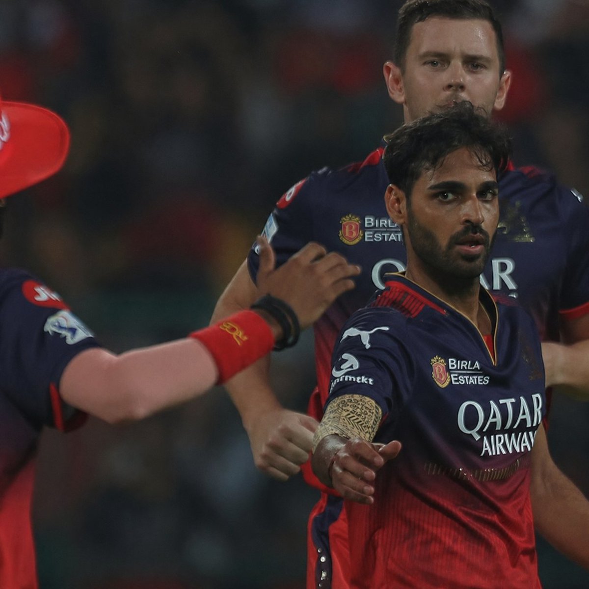 johnwick4545's tweet photo. They literally changed IPL into like ashes or BGT. Slaughtered whole batting unit🙇🏻‍♂️🙇🏻‍♂️🙇🏻‍♂️
#bhuvi
#hazlewood https://t.co/yUZVw5lK5L