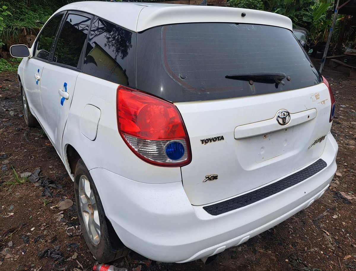 BigSuzzy78's tweet photo. TOKUUBO STANDARD💯💯
TOYOTA MATRIX 
2004 MODEL WITH
♤FIRST BODY JUST FRONT AND BACK BUMPER TOUCHED✅ 
♤UNSCREWED SILENT 4 PLUGS ENGINE✅
♤SHARP AUTOMATIC GEAR✅ 
♤FACTORY FITTED AC✅ 
♤CLEAN UNDERNEATH 
♤CLASSY ALLOY WHEELS WITH 4 https://t.co/cUT5Zfc7nS