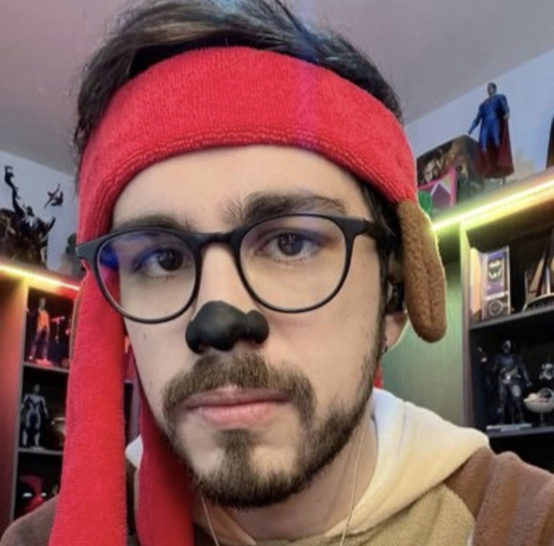 ImanolJackson's tweet photo. @JuanSGuarnizo Tiene que ser una broma lo de "hijo de perra" cuando la foto de perfil es esta... https://t.co/z3nsOD9EZb