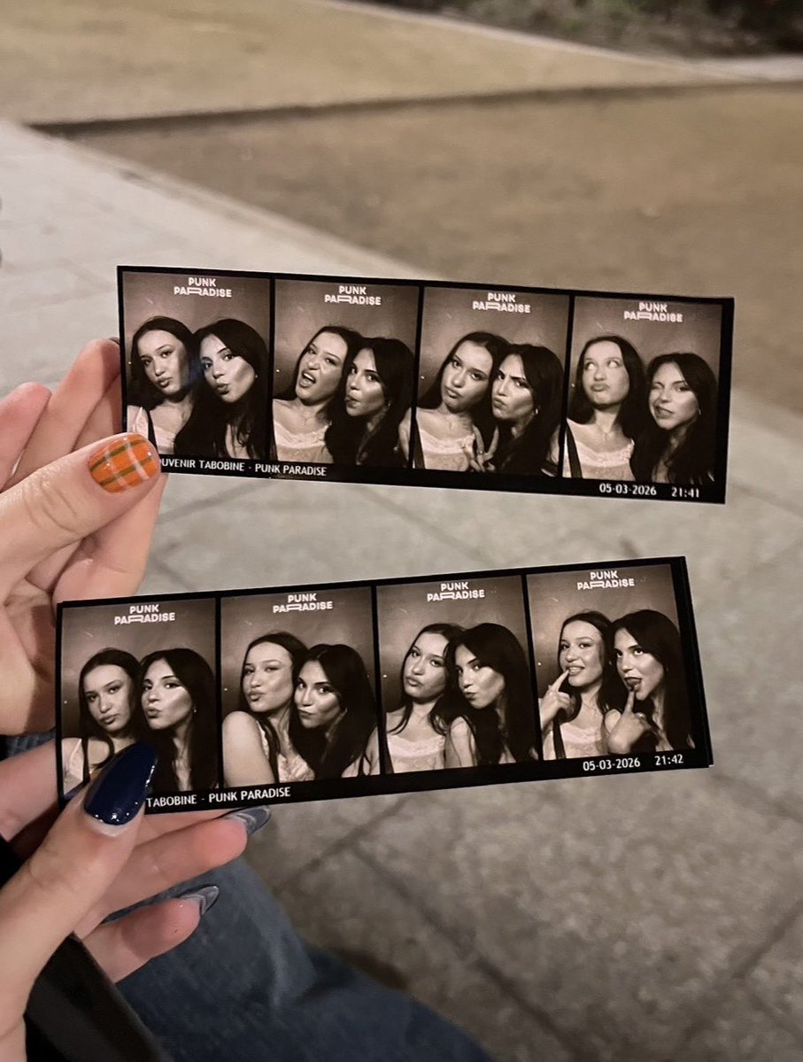 lisa🐇 tweet media