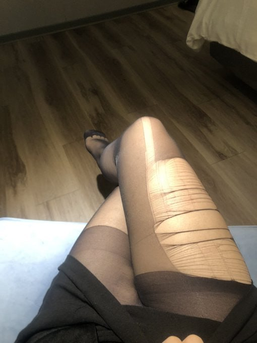 一定要年輕嗎 ？42歲不行嗎？
年輕不一定有阿姨會哦~
想和阿姨試試的 https://t.co/8Ha1tn6VFI