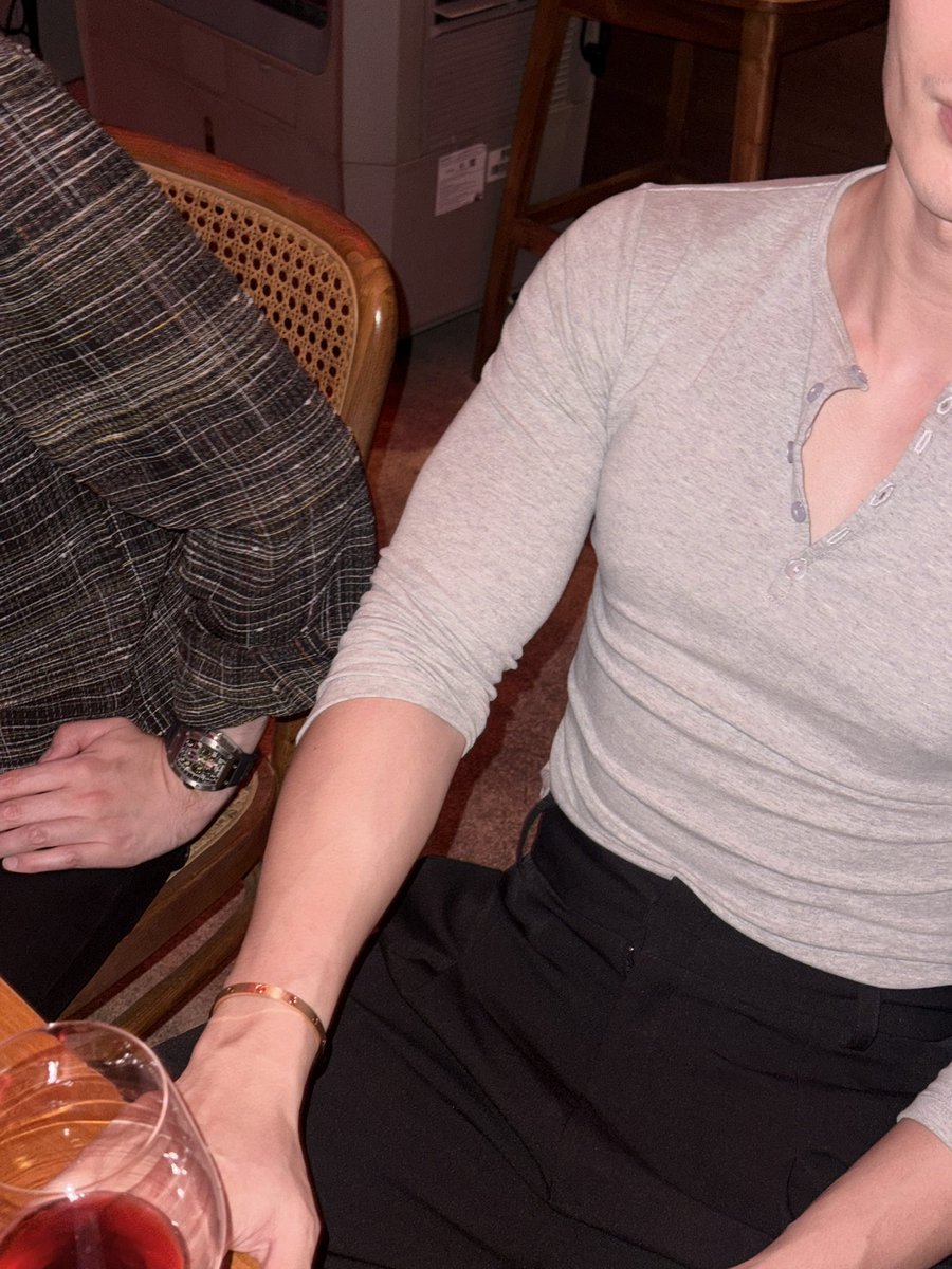 pavelphoom tweet media