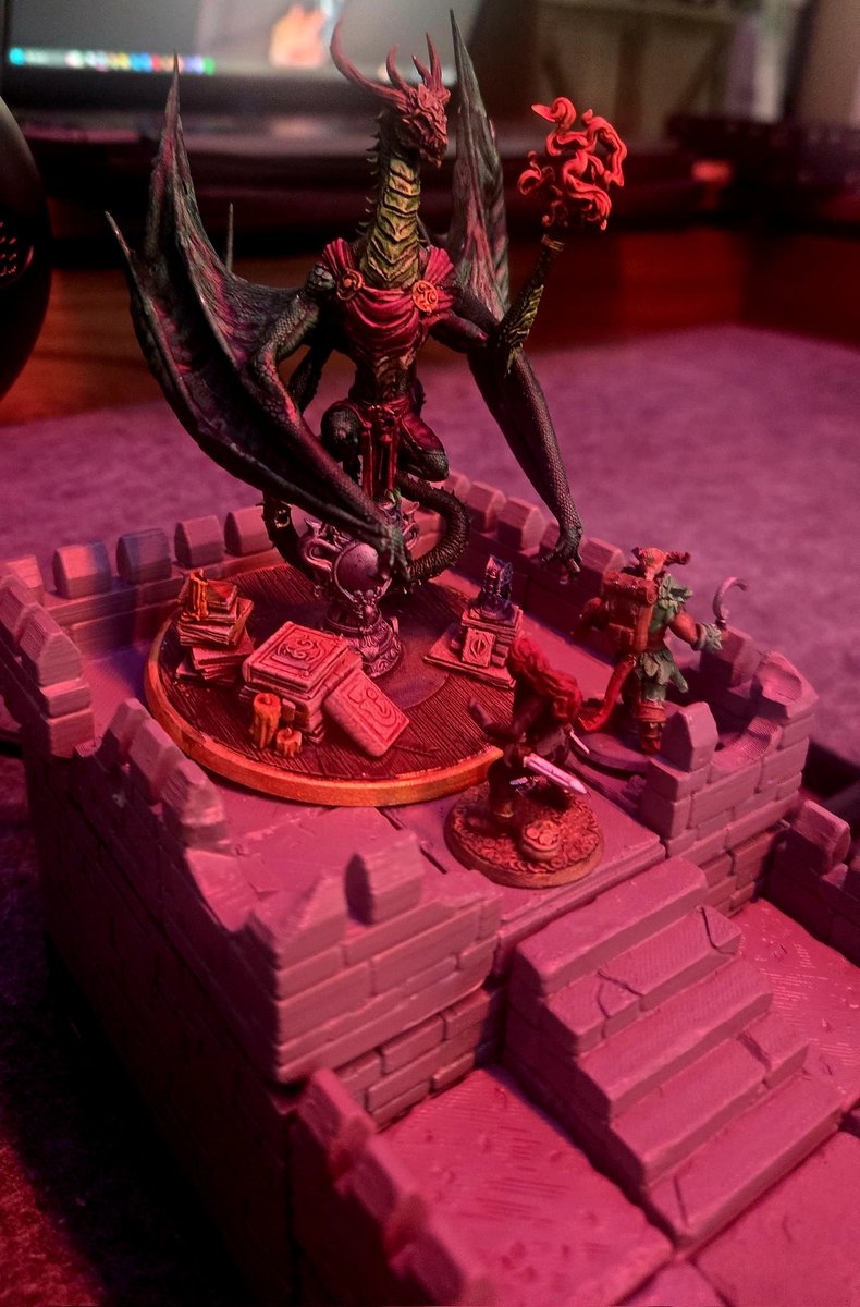 AlphatoZetaInd's tweet image. Just a typical dragon encounter in our DND campaign.  All terrain and minis printed with our machines.  Love the versatility we have. 

The players survived (barely). 

#3dprinting #3dprint #dnd #3dprintedminiature #ttrpg