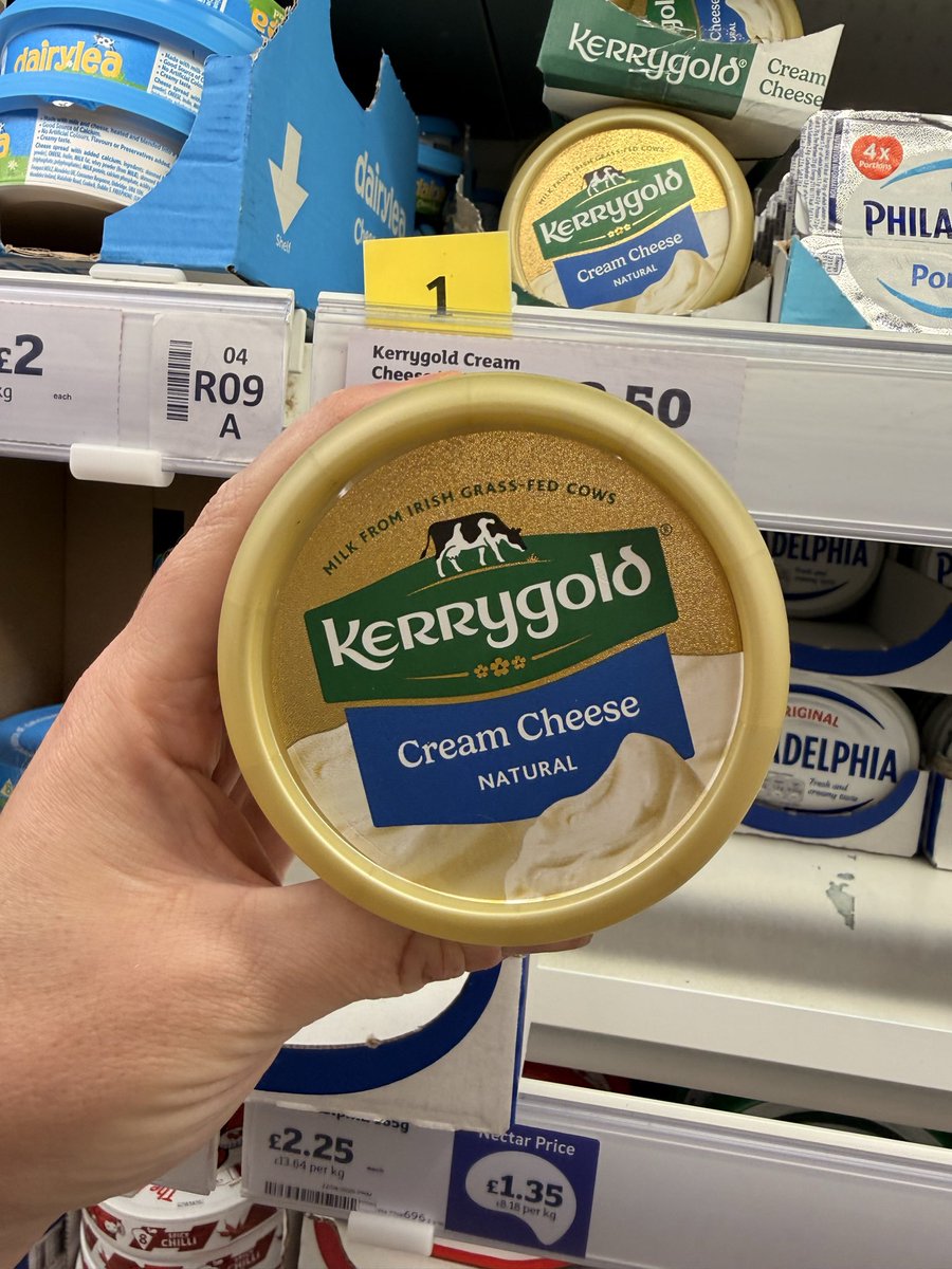 All_Things_New_'s tweet image. Kerrygold Cream Cheese! 👀 At Sainsbury’s @KerrygoldUK #kerrygold #creamcheese #wellthisisnew