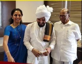 Chapkhal's tweet photo. @sandeepudmale5 फ्या फु फुस्सस https://t.co/wxIKHBAoUd