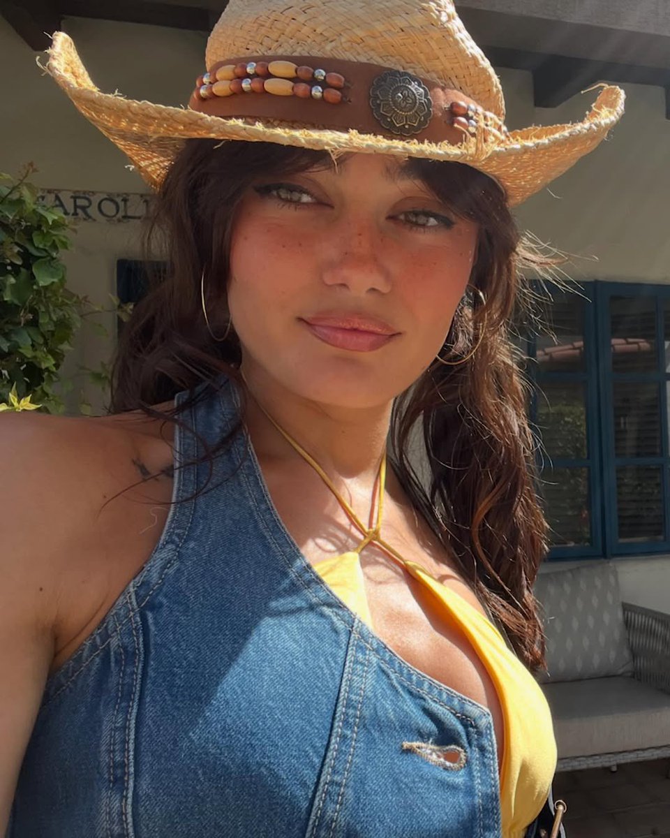 olive ✭ tweet media