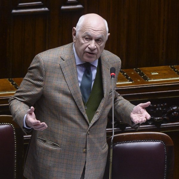 Seneca1900 tweet media