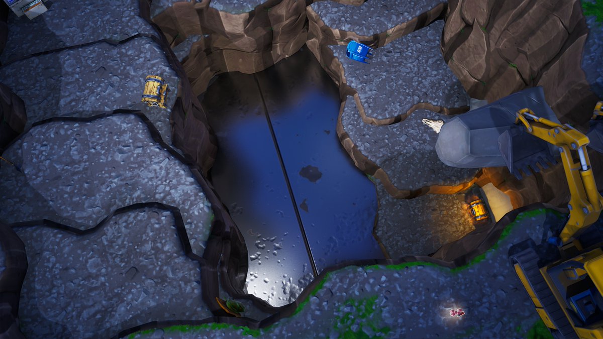 FortTracker tweet media