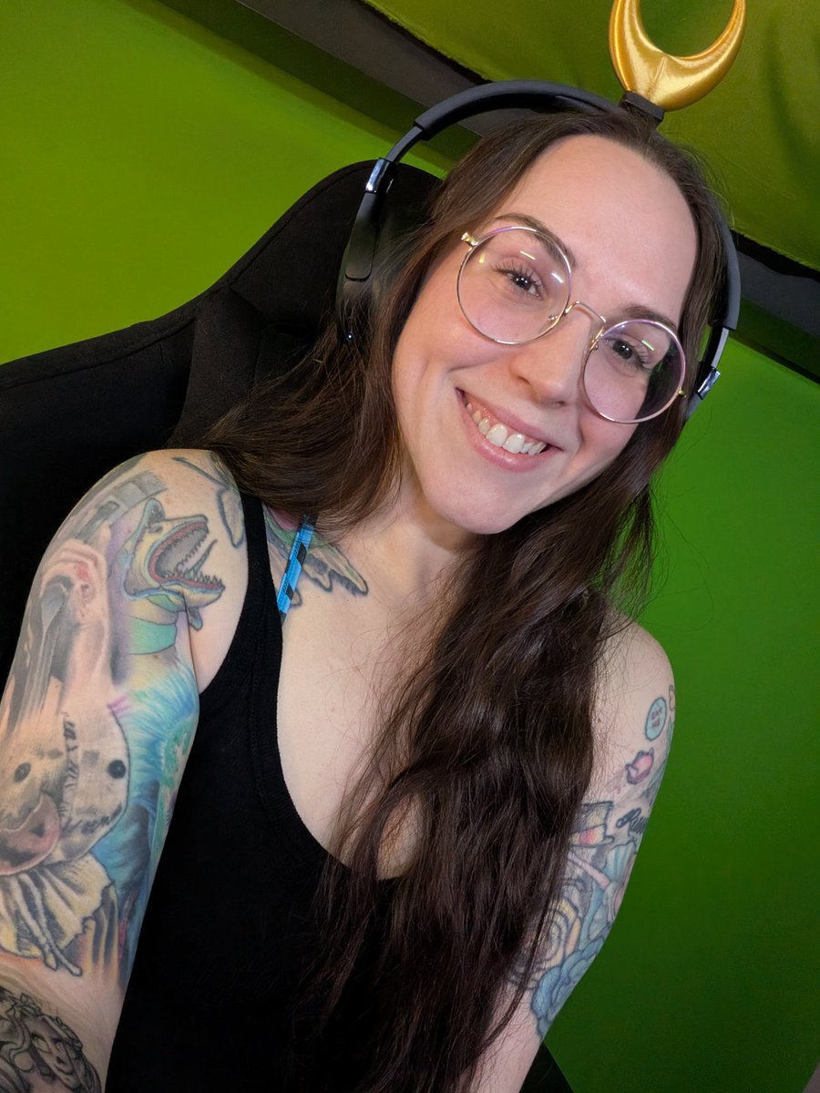 TheAllieGShow_'s tweet photo. It's my birthday week and I'm continuing my run of Resident Evil Requiem live on twitch featuring @maxxgrimm_! @CEOsOfScreams @HauntedInc9 @TheCryptTeam 
👉 https://t.co/RJwOZblXPQ https://t.co/59JJ7i781e