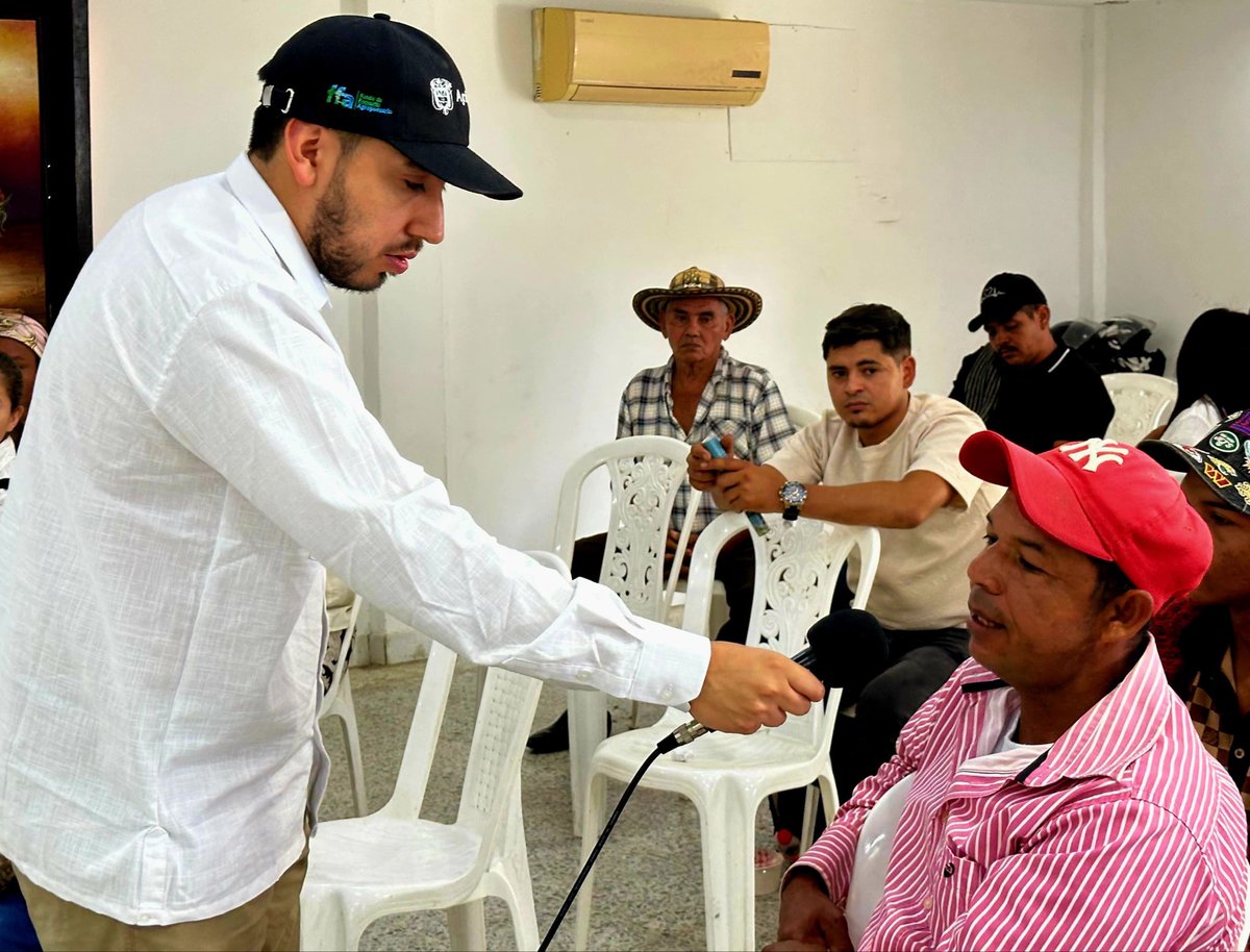 Unidad de Restitución de Tierras tweet media