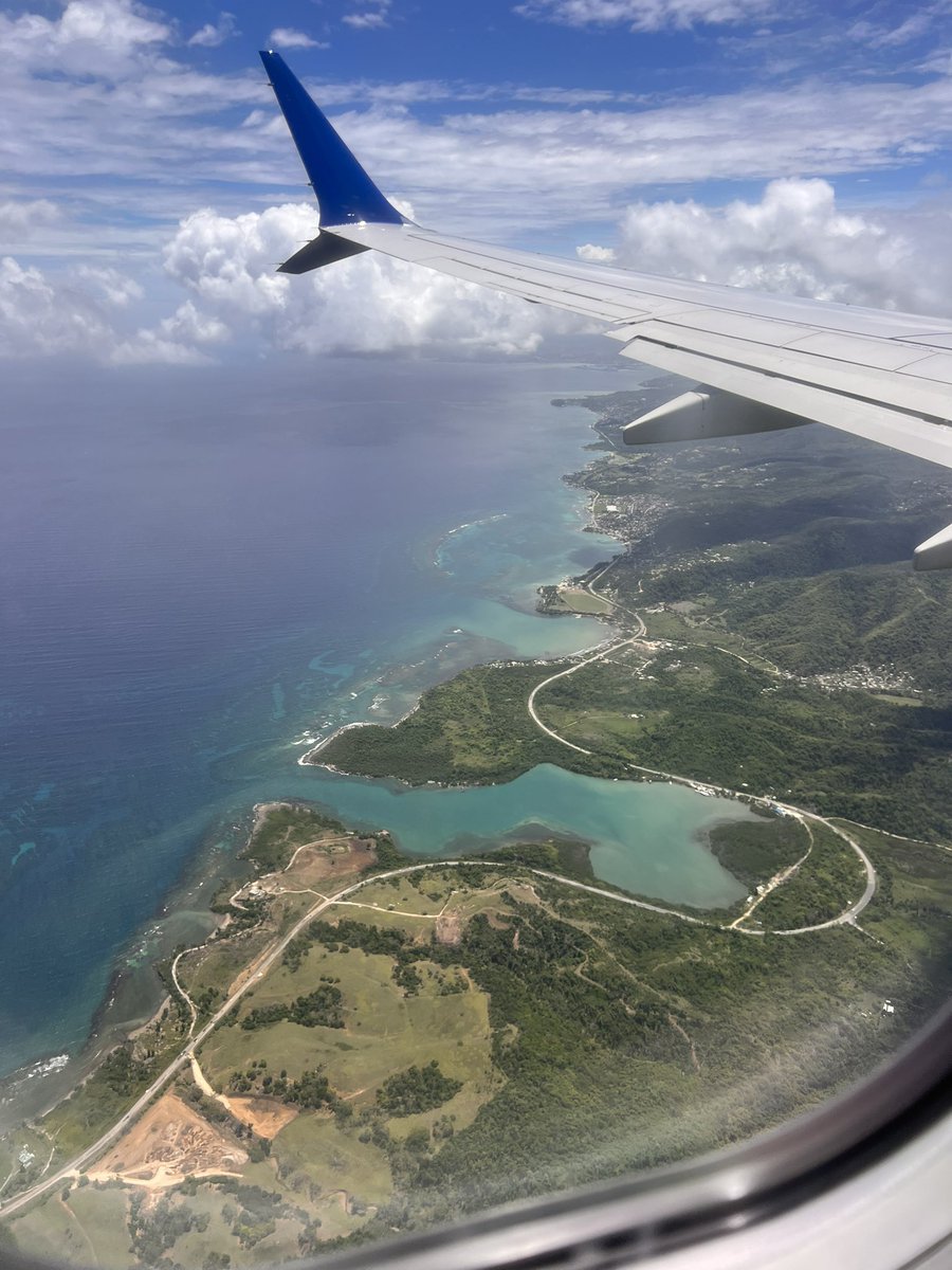 yourfavebee's tweet photo. Jamaica 🇯🇲 https://t.co/mkterjnNPp