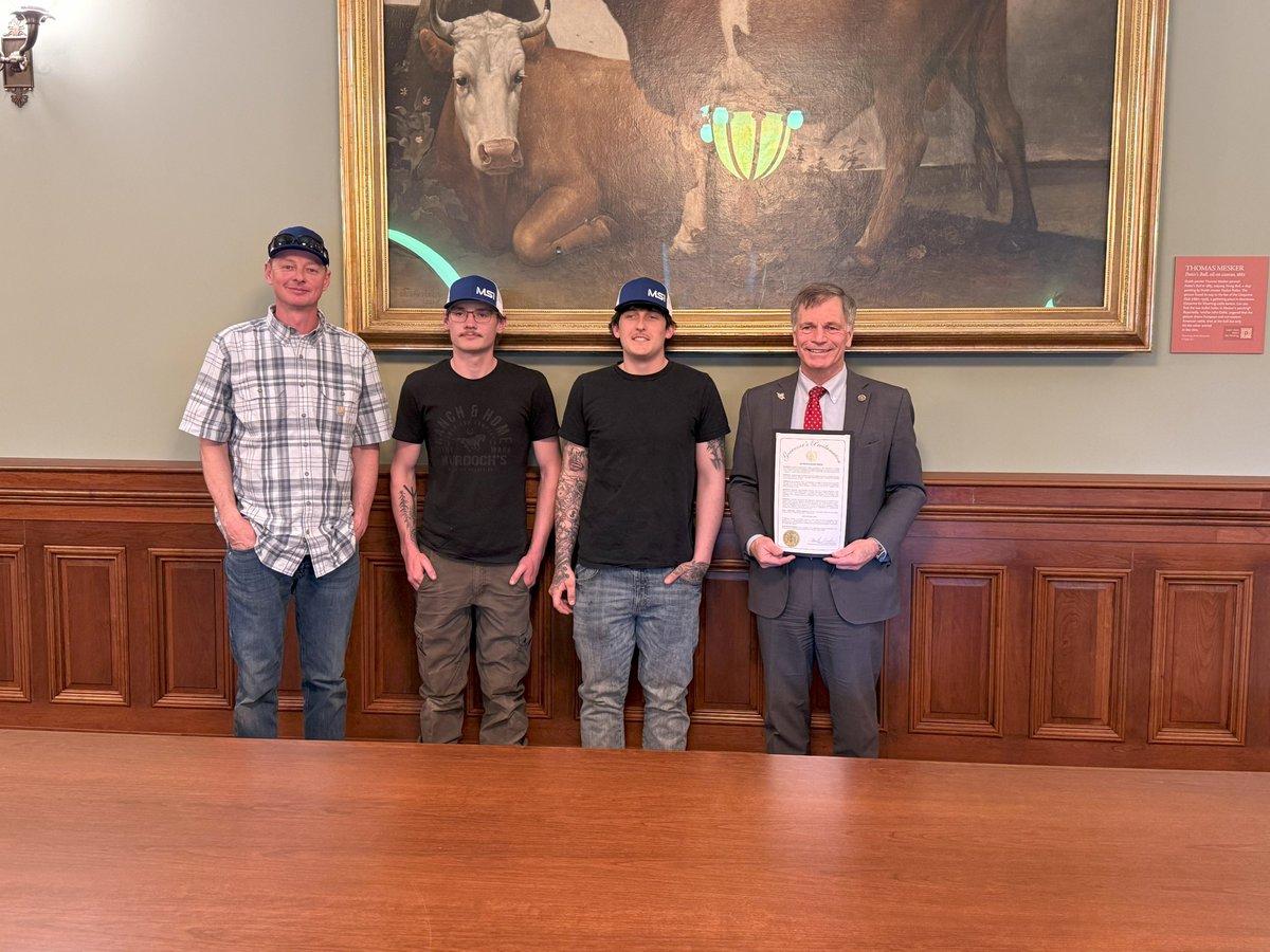 Governor Mark Gordon tweet media