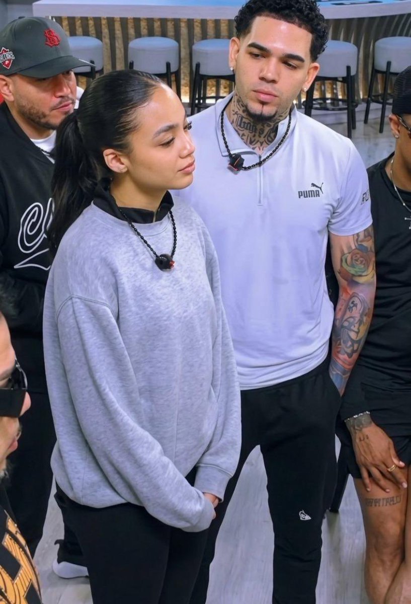 Emelyn Hichez tweet media